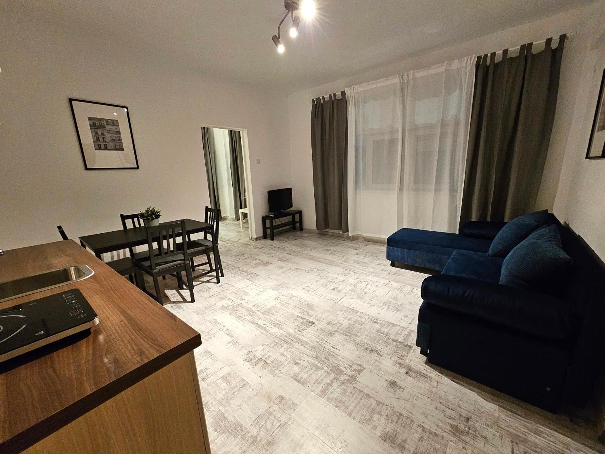 Color Apartments Old Town Center بوخارست المظهر الخارجي الصورة