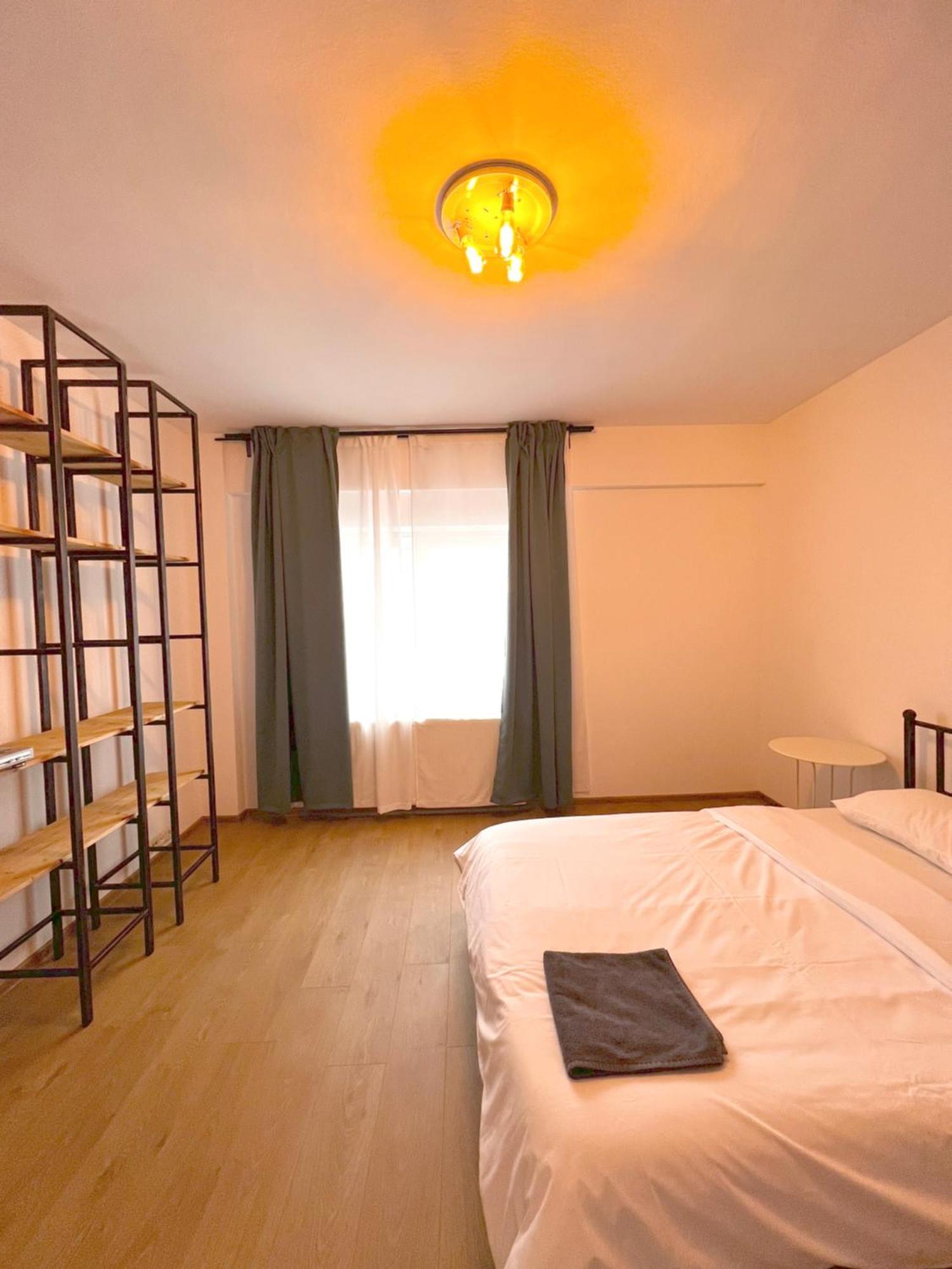 Color Apartments Old Town Center بوخارست المظهر الخارجي الصورة