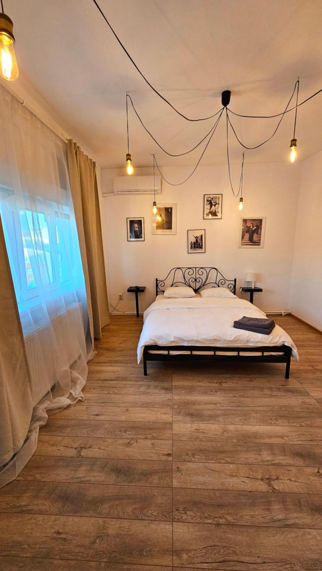 Color Apartments Old Town Center بوخارست المظهر الخارجي الصورة