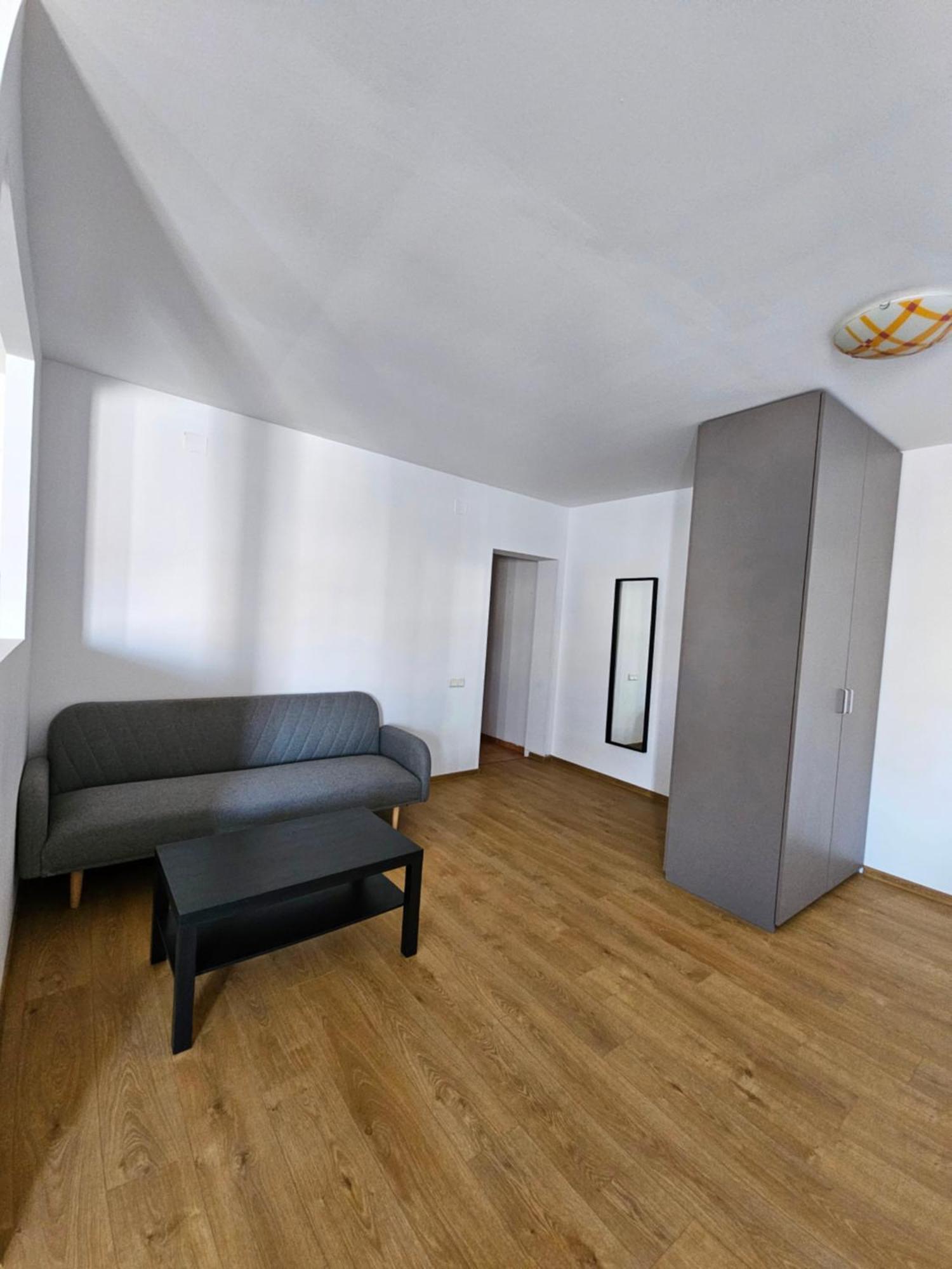 Color Apartments Old Town Center بوخارست المظهر الخارجي الصورة